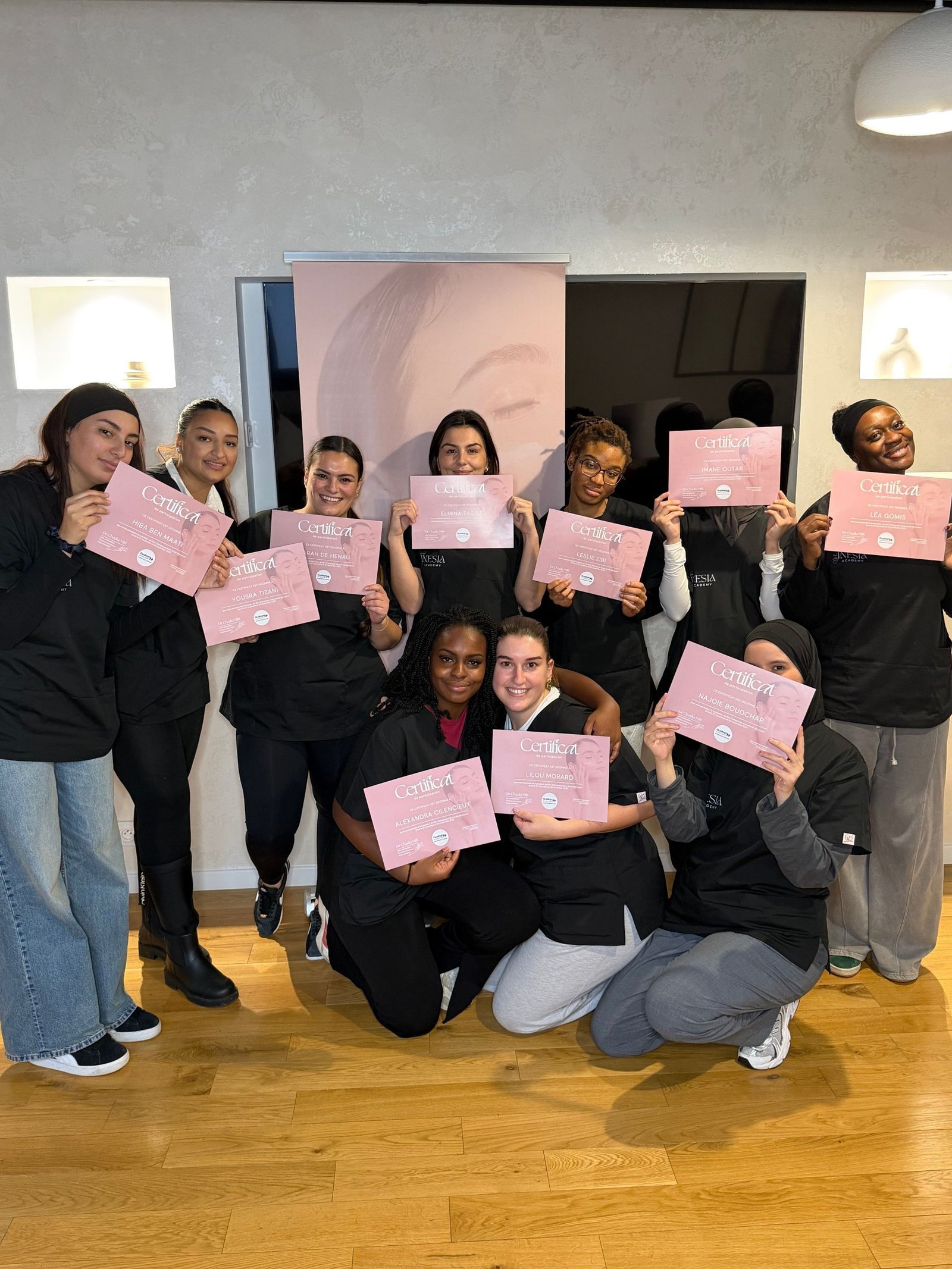 Groupe d'apprenantes certifiées INESIA